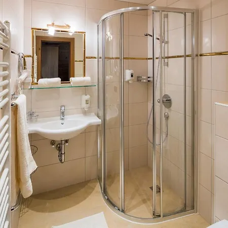 Aparthotel Platzergasse 3*