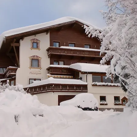 Aparthotel Platzergasse 3*