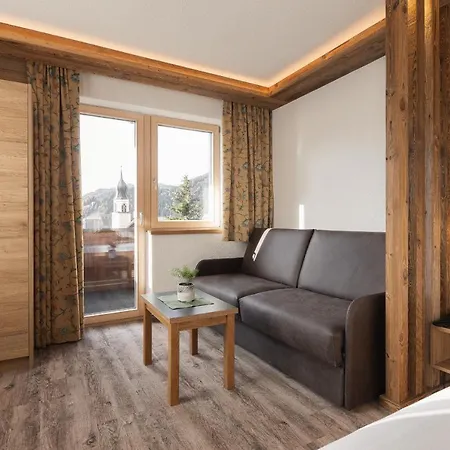 Platzergasse 3* Фис
